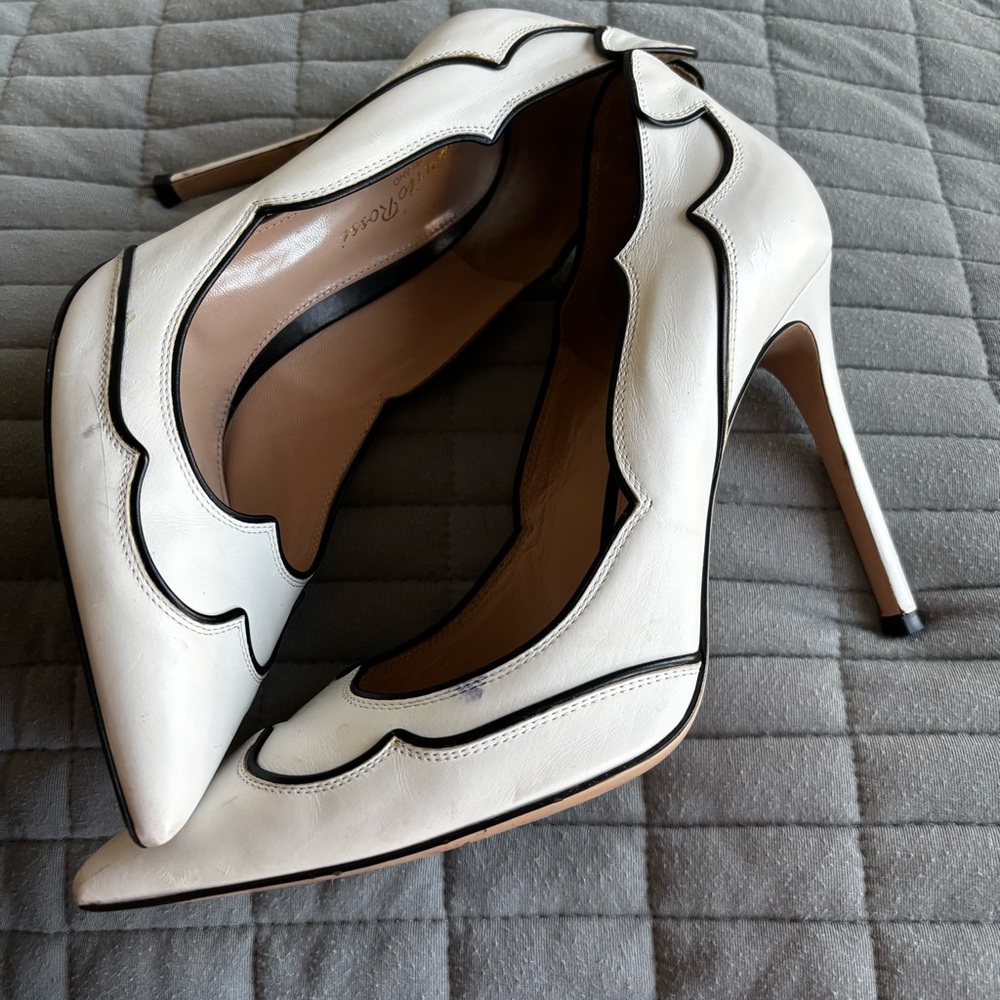 Gianvito Rossi White and Black Heels scalloped bonnie western stilettos - Picture 2 of 13